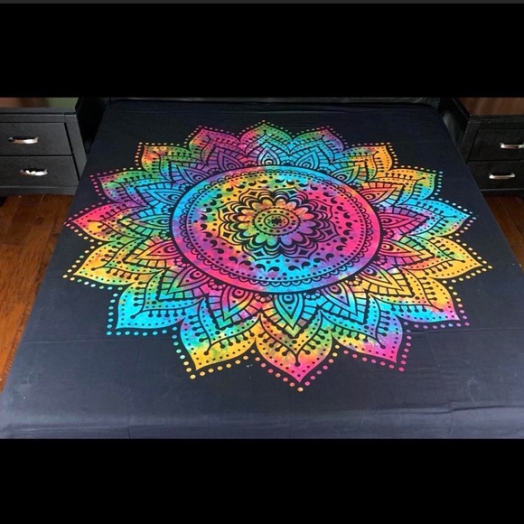 Large Colorful Mandala Tapestry - Picture 5 of 7